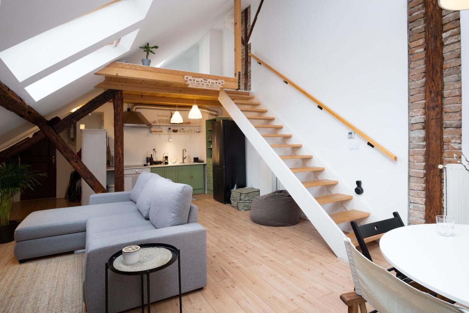 Art / Peaceful / Historical City Center Apartment ザグレブ エクステリア 写真