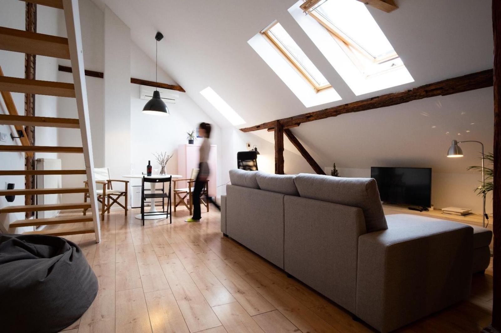 Art / Peaceful / Historical City Center Apartment ザグレブ エクステリア 写真